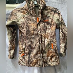 Cabela's Kids Camouflage Jacket  with Hood  size Small